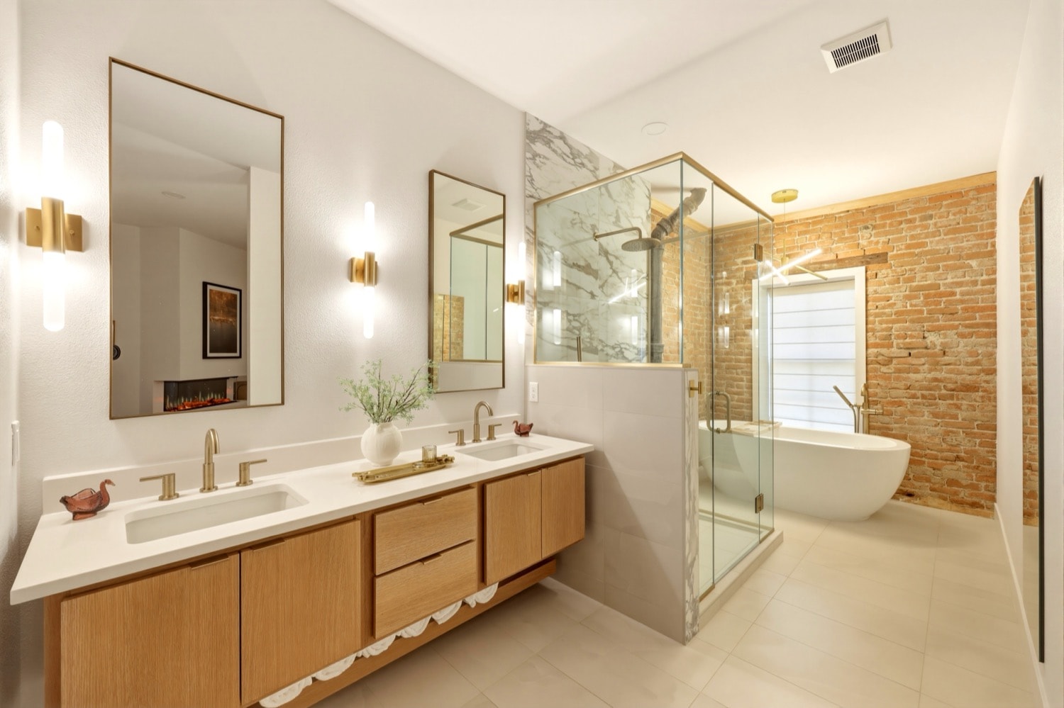The Aspen at The Main Exchange — Primary Bathroom